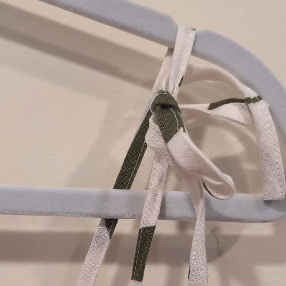 Astr Green and White Sleeveless Midi Sundress - Picture 6 of 8